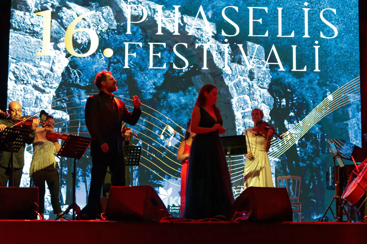 Antik Phaselis'te Sanat ve Doğa Şöleni: 2.700 Yıllık Tarihte Festival Coşkusu!