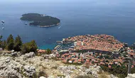Avrupa'da Aşırı Turizmi Durdurmanın Yolu: Yürüyüş Turları ile Yeni Bir Tatil Deneyimi!