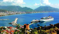 Alanya'da Kruvaziyer Gemisi Sayısı Düştü, Yolcu Akını Yaşandı!