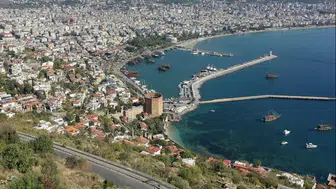 Alanya'da Turizm Dönemi Uzatılıyor: Tatilciler İçin Fırsatlar Artıyor!