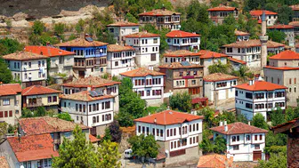 Safranbolu'ya  İlk Altı Ayda 104 Bin Turist Şehri Keşfetti!