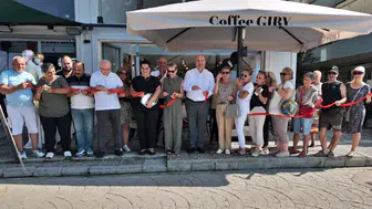Çınarcık'ta Yeni Kahve Keyfi: Giby Coffee Açılışını Yaptı!