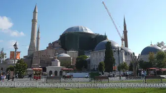 Bakan Ersoy: Fatih'te Tarihi Yenileme Projeleri Sürüyor! Ayasofya Restorasyonunda Üç Aşama Tamamlandı!