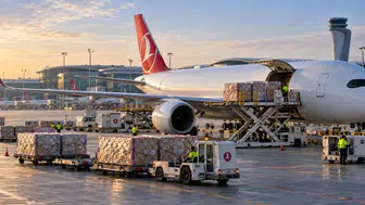 Airbus, Boeing'in Egemenliğini Sarsan Adımını Attı: A350F İlk Uçuşunu Gerçekleştirdi!