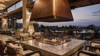 Hilton İstanbul Bosphorus'un Sazzou Caz Barı, Yeni Terasıyla Şehir İle Buluşuyor!
