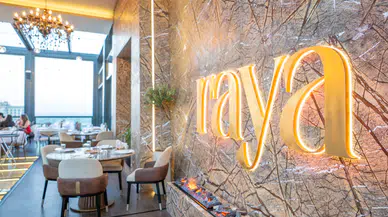Pasha Girne Otel’de Eğlencenin Yeni Kapılarını Aralayan "RAYA" Hizmete Girdi