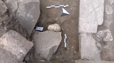 Burdur'da Tarihi Bir Keşif: İmparator Hadrianus'un Heykeli Gün Yüzüne Çıktı