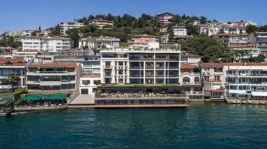 Bebek Otel'e Beklenmedik Ortaklık: İş Bankası Grubu'ndaki Hisseler AGY Holding'e Geçiyor!