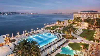 Çırağan Palace Kempinski İstanbul’da Yaz Keyfi Sürüyor: Sanat ve Eğlencenin Buluşma Noktası!