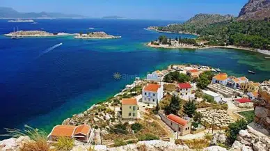 Meis Adası'nda 1 Yıl Geçirenlere 5 Bin Euro Destek!