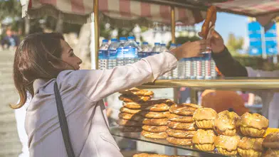 İstanbul'un Eşsiz Sokak Lezzetleri: Gizli Tatların Keşfi