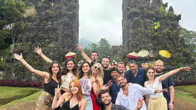 Vizesiz gidiliyor gençler rotayı buraya çevirdi: Türkiye'den daha ucuz
