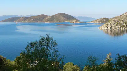Kalabalıklardan Kaçış Noktası: Bozburun Yarımadası ve Söğüt için Keşif Rehberi