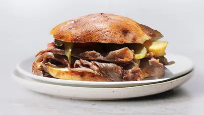 Tombik Döner, Küresel Gastronomi Dünyasında "Dünyanın En İyi Sandviçi" Ödülünü Kazandı!