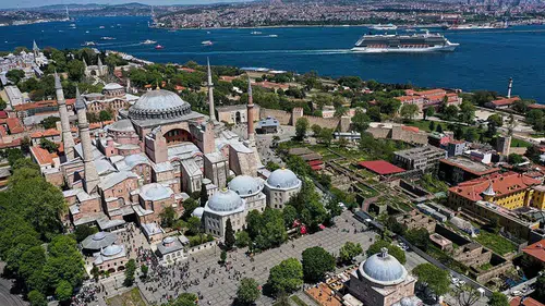 Türkiye'nin İkinci Çeyrek Turizm Gelirleri Yüzde 2,6 Oranında Düşüş Gösterdi!