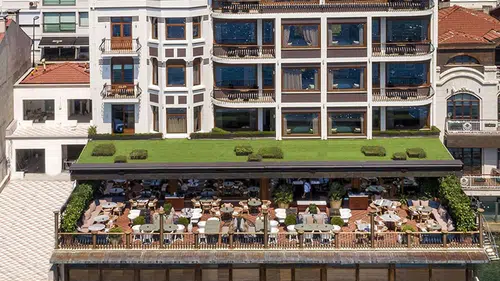 Aralık Ayında Bebek Otel'de Şatafatlı Açılış Partisi Heyecanı!