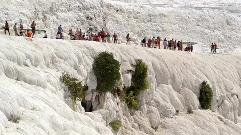 Denizli’nin Büyüleyici Beyaz Cenneti: Pamukkale!
