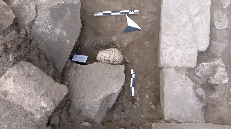 Burdur'da Tarihi Bir Keşif: İmparator Hadrianus'un Heykeli Gün Yüzüne Çıktı