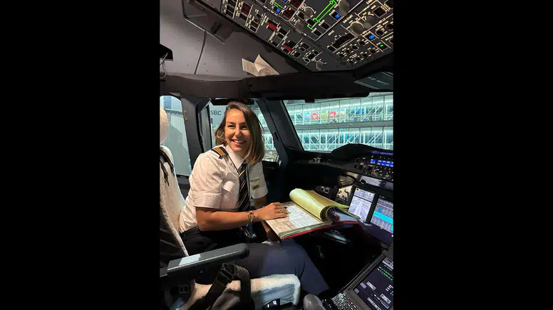 Yozgatlı Kadın Pilot, Dünyanın En Büyük Yolcu Uçağının Kontrolünde!