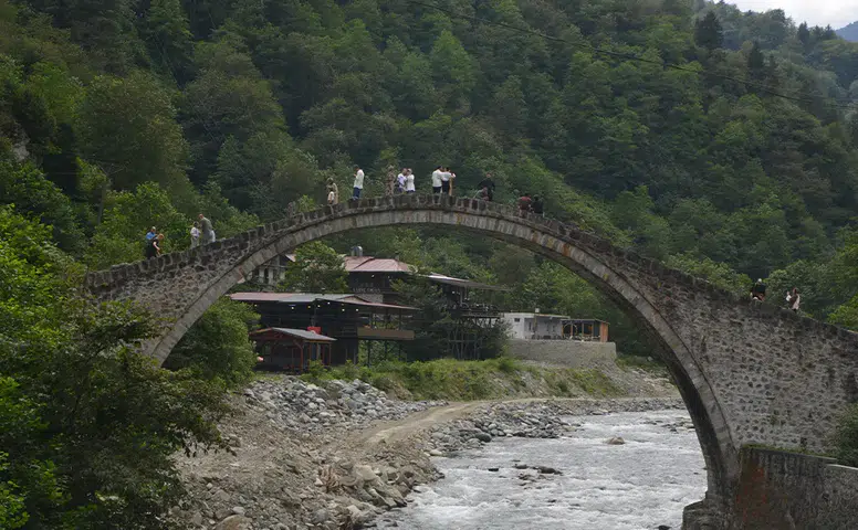 Türkiye'nin Balayı Tercihleri Yeniden Şekilleniyor: Çeşme ve Antalya Dışında Yeni Bir Cennet!