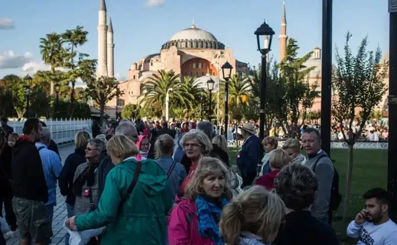 Türkiye Avrupa'nın Yeni Seyahat Cenneti:  8,8 Milyon Ziyaretçi Ağırladı